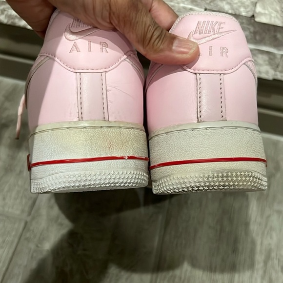 Nike Air Women's Pink Lace up Sneakers size 8 - Picture 3 of 11